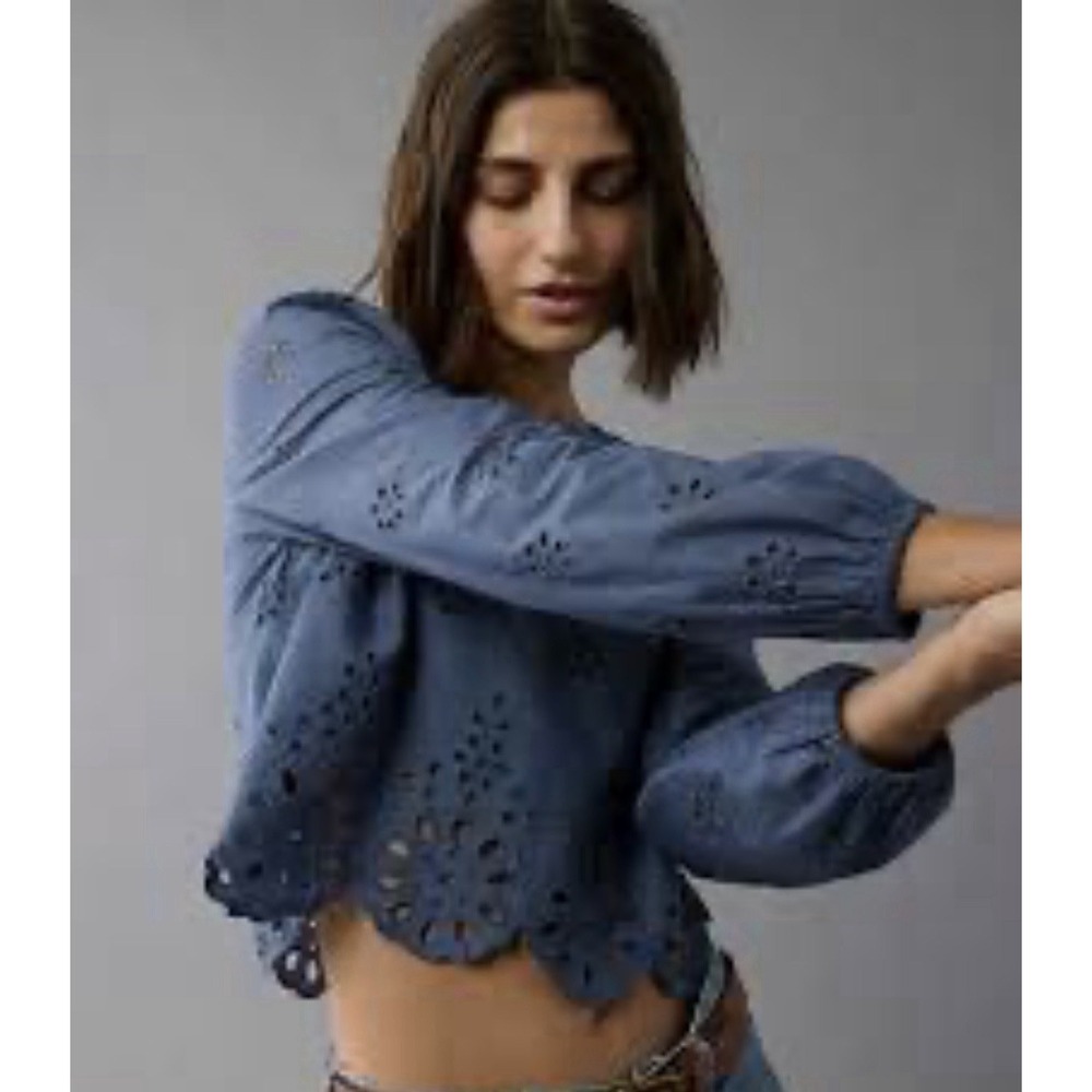 American Eagle Eyelet Crop Top Women's Small Blue Puff Sleeve Keyhole Back - Picture 2 of 10